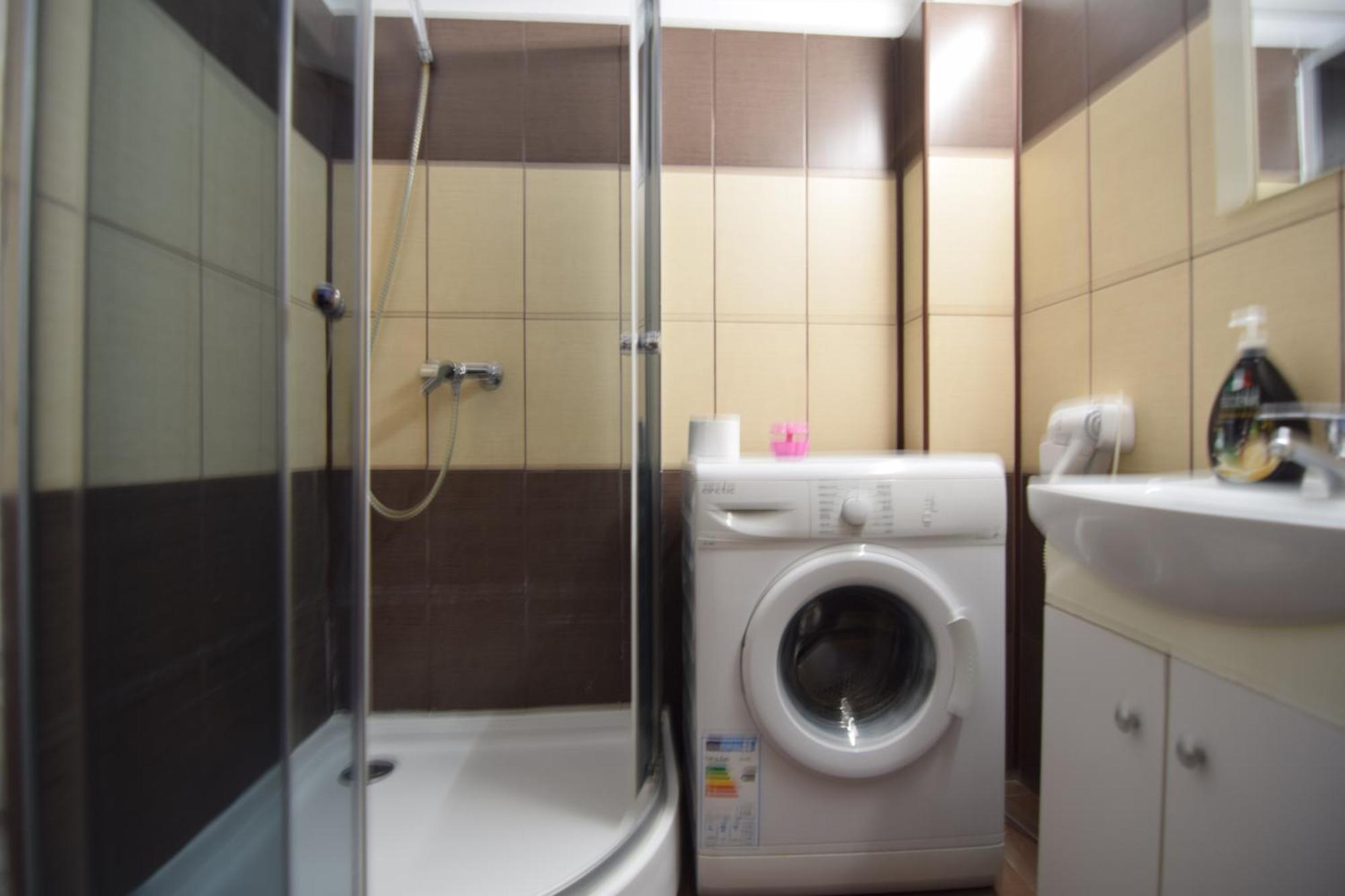 Апартаменты Resedinta Luterana Бухарест Экстерьер фото