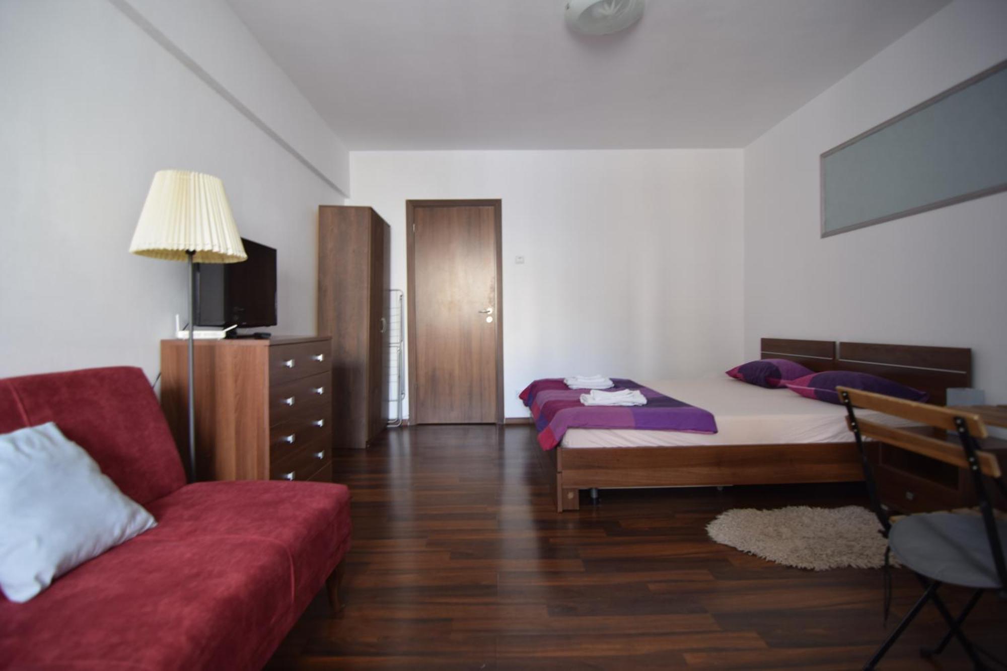 Апартаменты Resedinta Luterana Бухарест Экстерьер фото